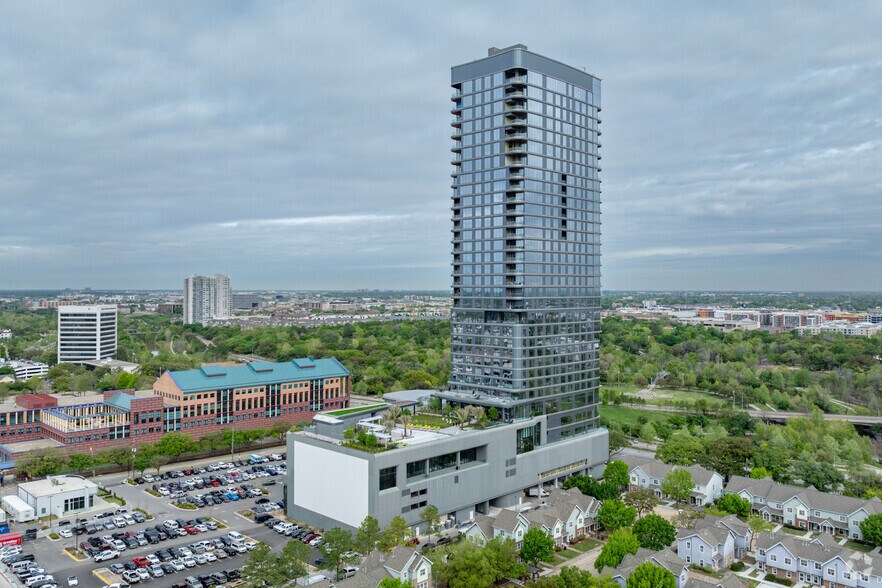 1717 Allen Pky, Houston, TX à vendre - Photo du bâtiment - Image 2 de 4