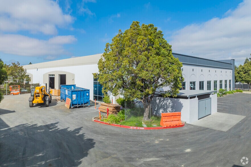 6100-6150 Stevenson Blvd, Fremont, CA for lease - Building Photo - Image 2 of 15