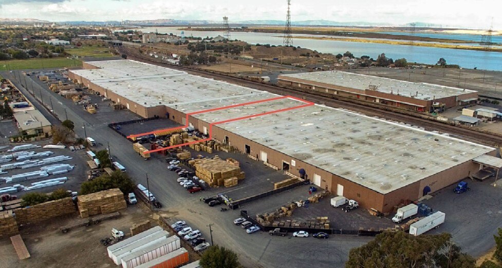 2100-2300 Wilbur Ln, Antioch, CA à louer - Photo du bâtiment - Image 3 de 10