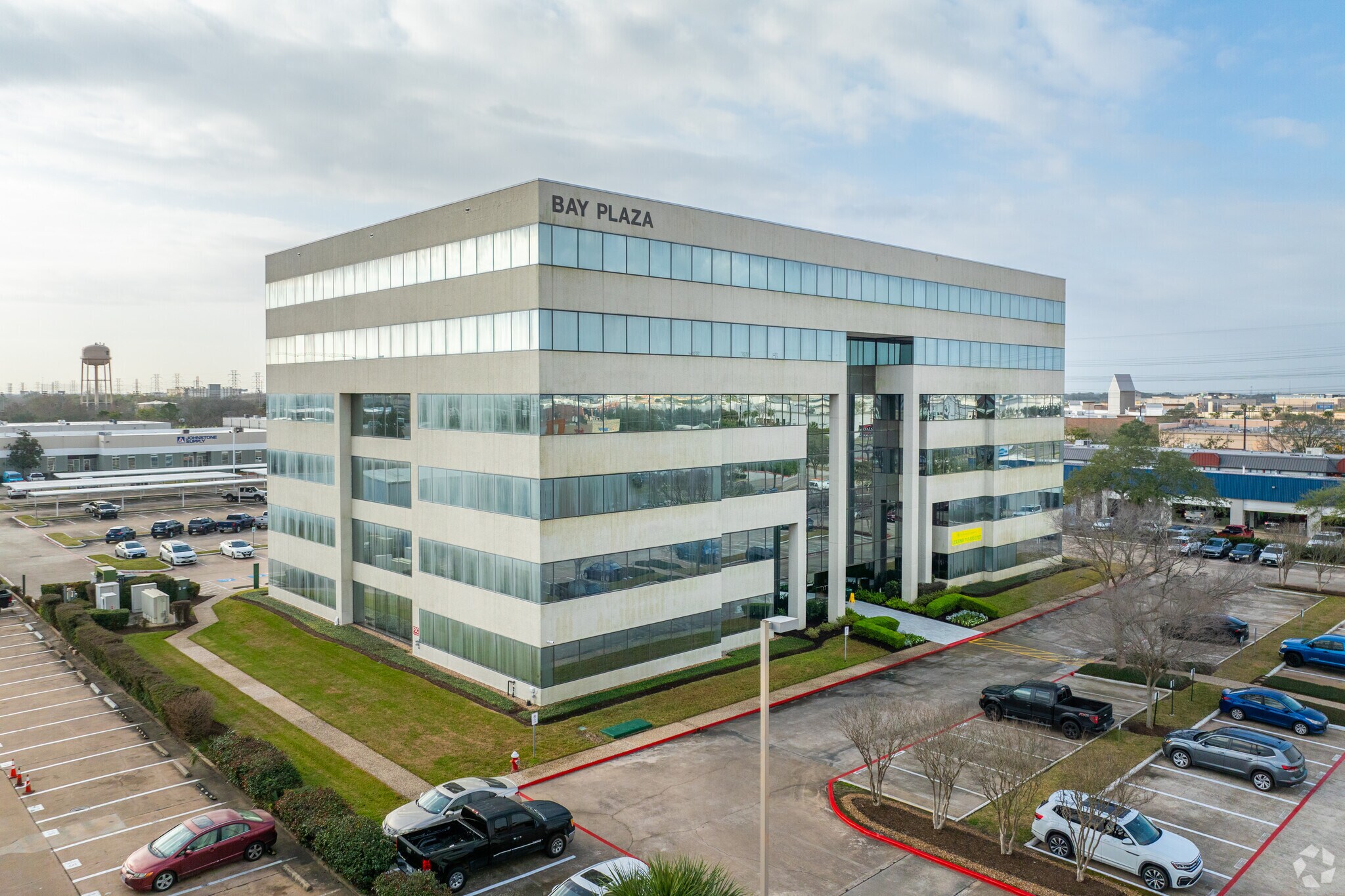 711 W Bay Area Blvd, Webster, TX à louer Photo principale- Image 1 de 12