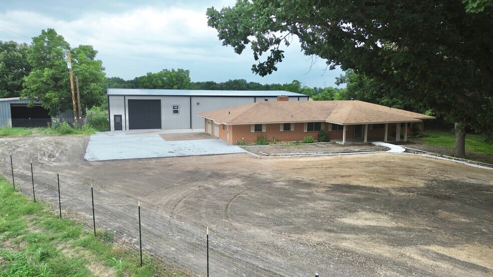 10025 Farm to Market 1660, Hutto, TX à louer - Photo du bâtiment - Image 3 de 16