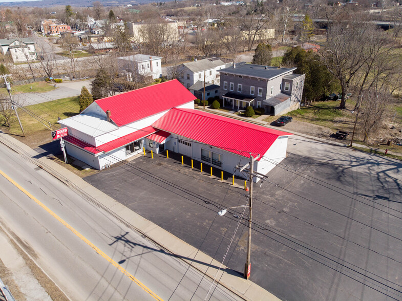 12 Hancock St, Fort Plain, NY à vendre - Photo du bâtiment - Image 1 de 1