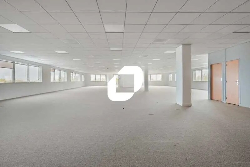 Bureau dans Villepinte à louer Photo du bâtiment- Image 1 de 14