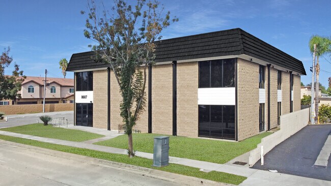 Plus de détails pour 8607 Imperial Hwy, Downey, CA - Bureau à louer