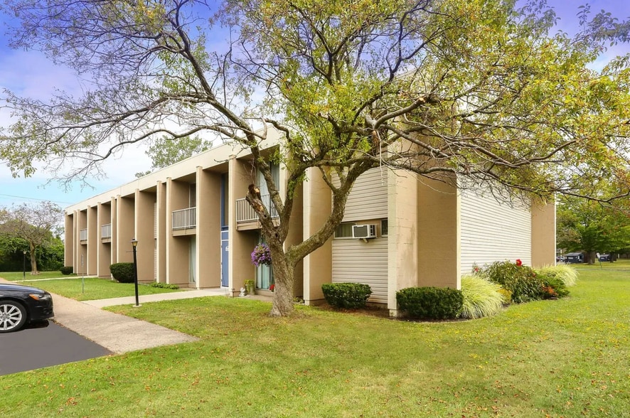 70 Greco Ln, Dunkirk, NY for sale - Primary Photo - Image 1 of 11