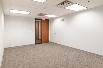 1020 Milwaukee Ave, Deerfield, IL à louer Photo du bâtiment- Image 2 de 4