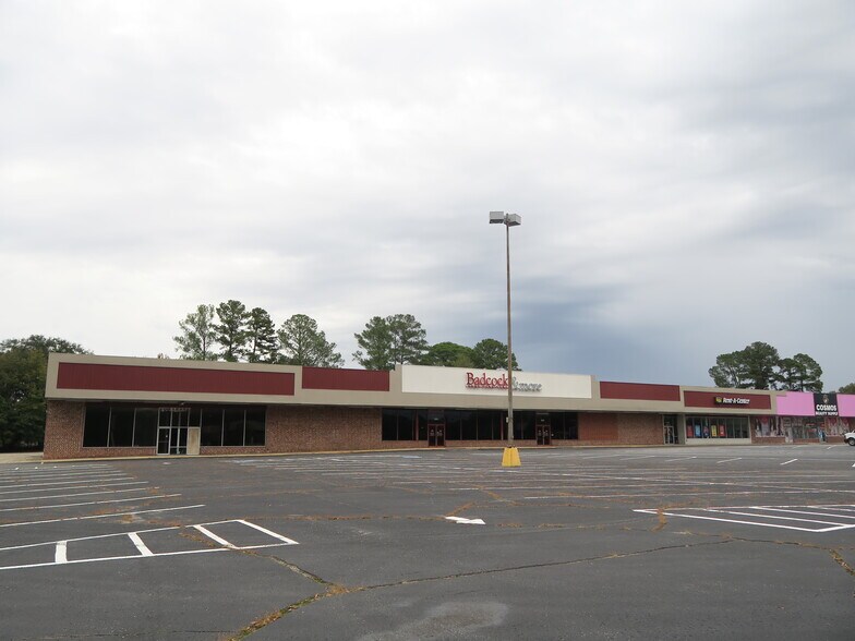 906-946 Chesterfield Hwy, Cheraw, SC à louer - Photo du bâtiment - Image 2 de 7