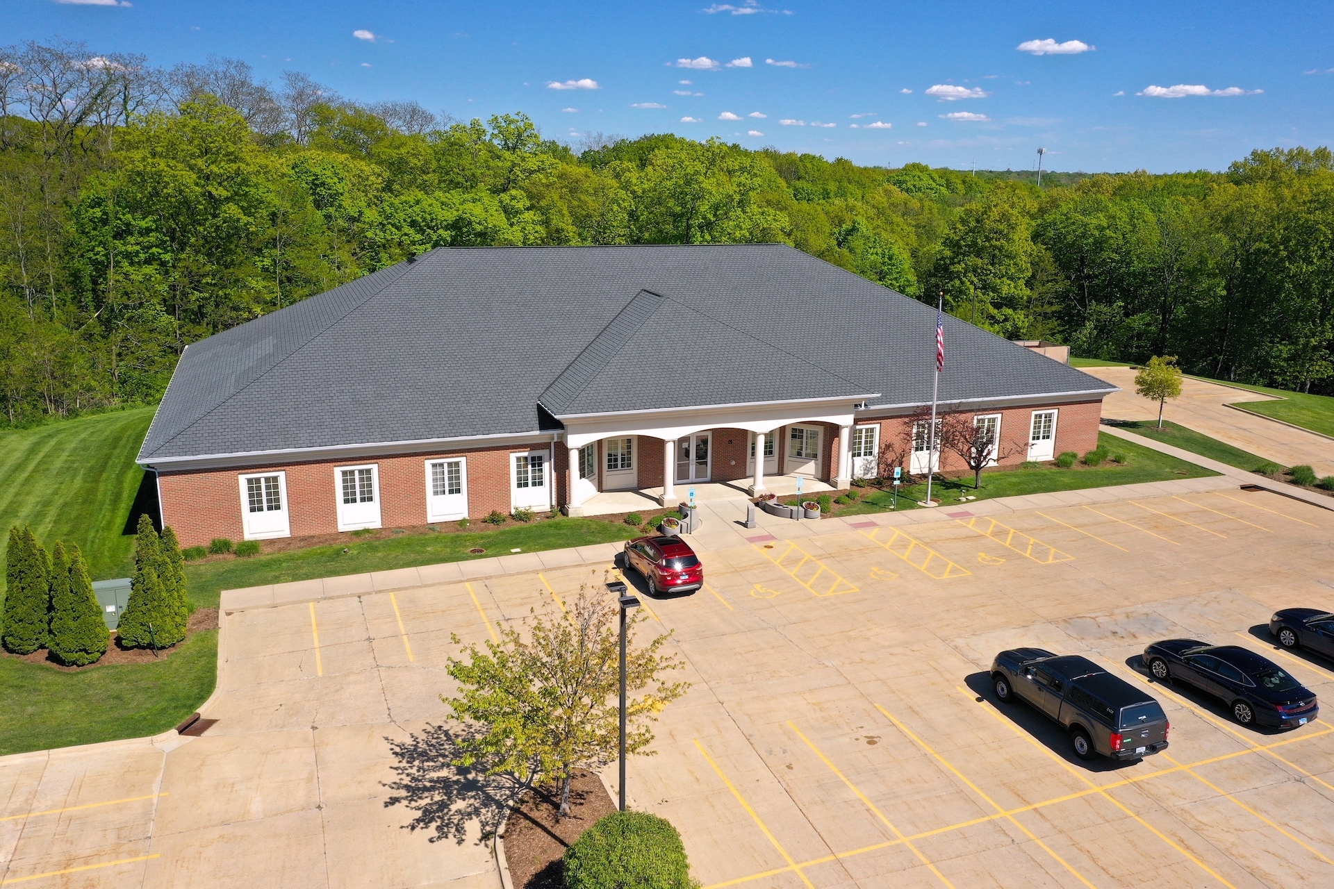 2415 W Cornerstone Ct, Peoria, IL for sale Building Photo- Image 1 of 1