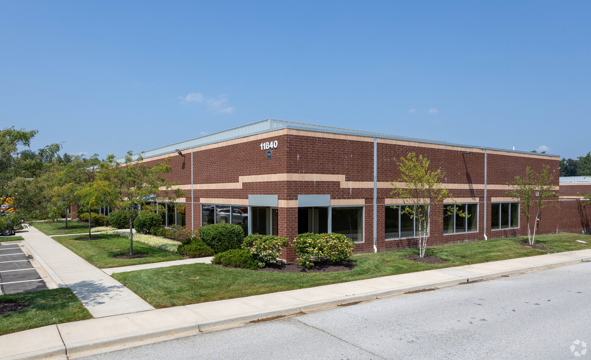 11820-11860 W Market Pl, Fulton, MD for lease Primary Photo- Image 1 of 26