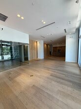 6879-6899 Collins Ave, Miami Beach, Miami Beach, FL for lease Interior Photo- Image 2 of 5