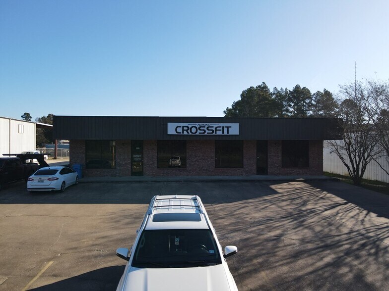 1610 N John Redditt Dr, Lufkin, TX à vendre - Photo du bâtiment - Image 3 de 18