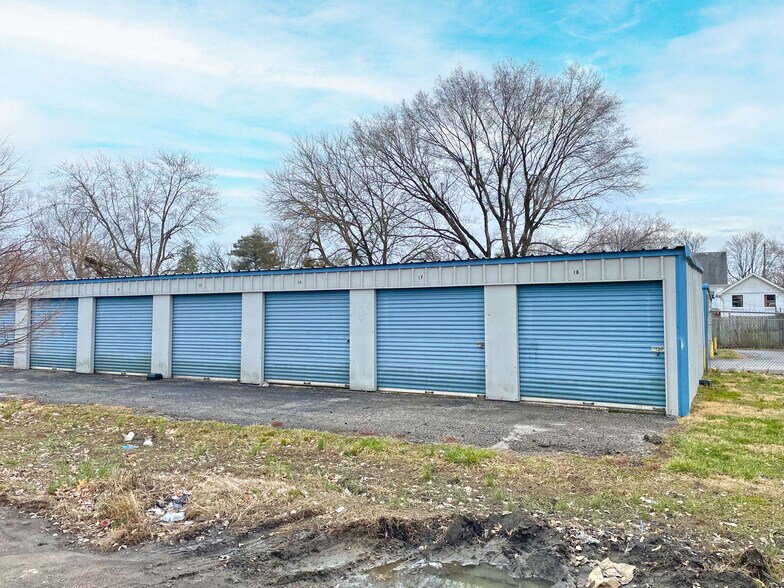 1504 10th, Jeffersonville, IN for sale - Primary Photo - Image 1 of 12