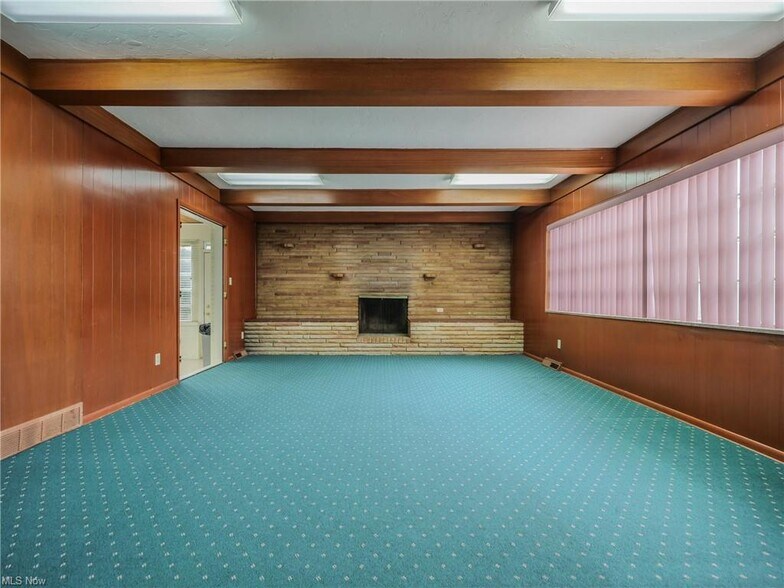 31255 Lorain Rd, Cleveland, OH à vendre - Photo intérieure - Image 3 de 34