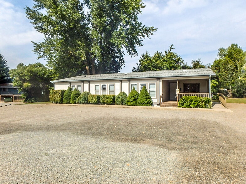 6885 Bauman St, Bonners Ferry, ID for sale - Building Photo - Image 2 of 38