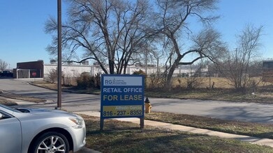 12400-12460 W 62nd Ter, Shawnee, KS à louer - Vidéo sur l’inscription commerciale 