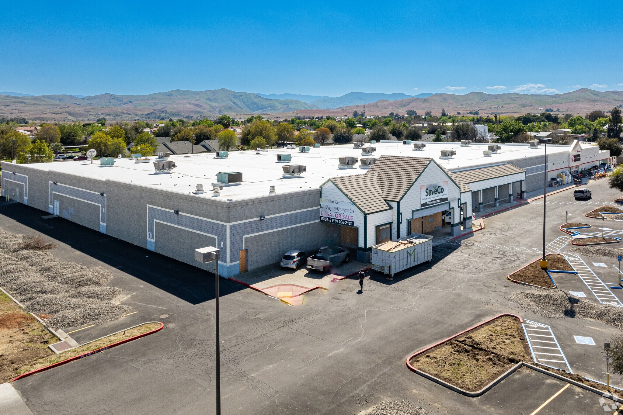 25 W Polk St, Coalinga, CA for lease Primary Photo- Image 1 of 17