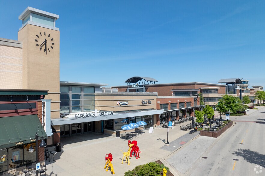 1850 Tower Dr, Glenview, IL for sale - Primary Photo - Image 1 of 6