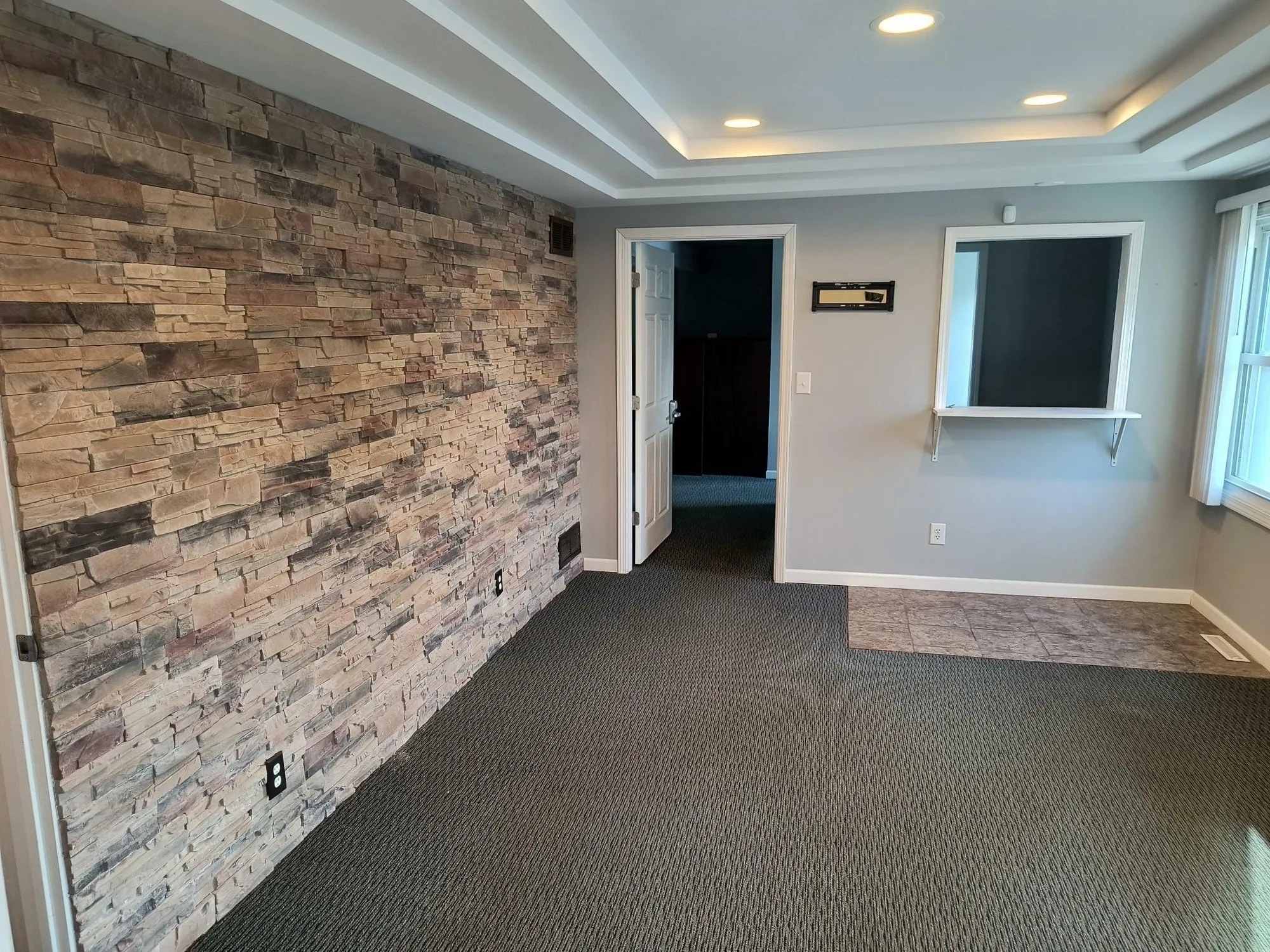 7725 Taft St, Merrillville, IN for lease Interior Photo- Image 1 of 1