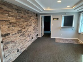 7725 Taft St, Merrillville, IN for lease Interior Photo- Image 1 of 1