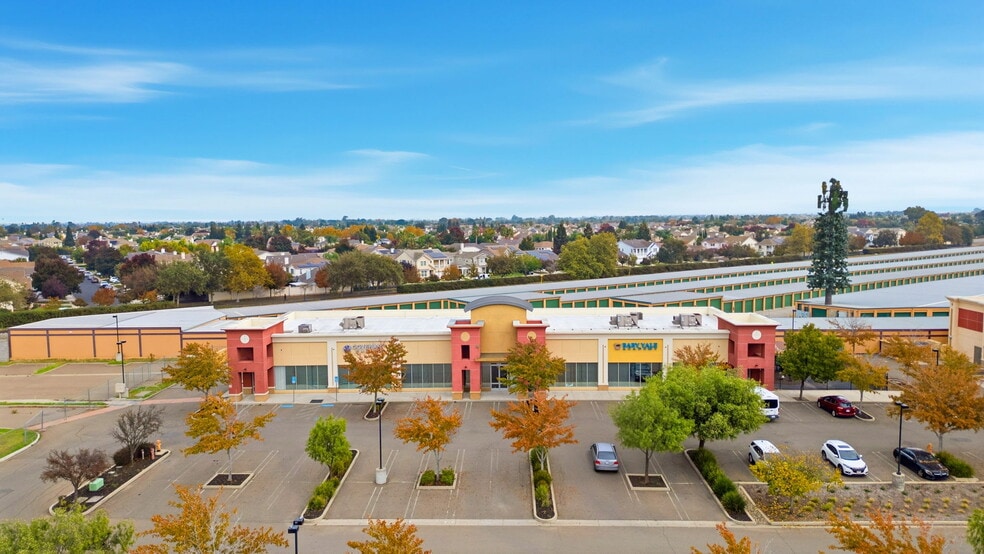 6830 Lone Tree Way, Brentwood, CA for sale - Building Photo - Image 3 of 15