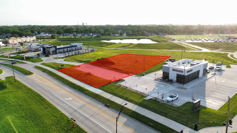 360 NE Gateway Dr, Grimes, IA à louer - Photo du bâtiment - Image 2 de 4