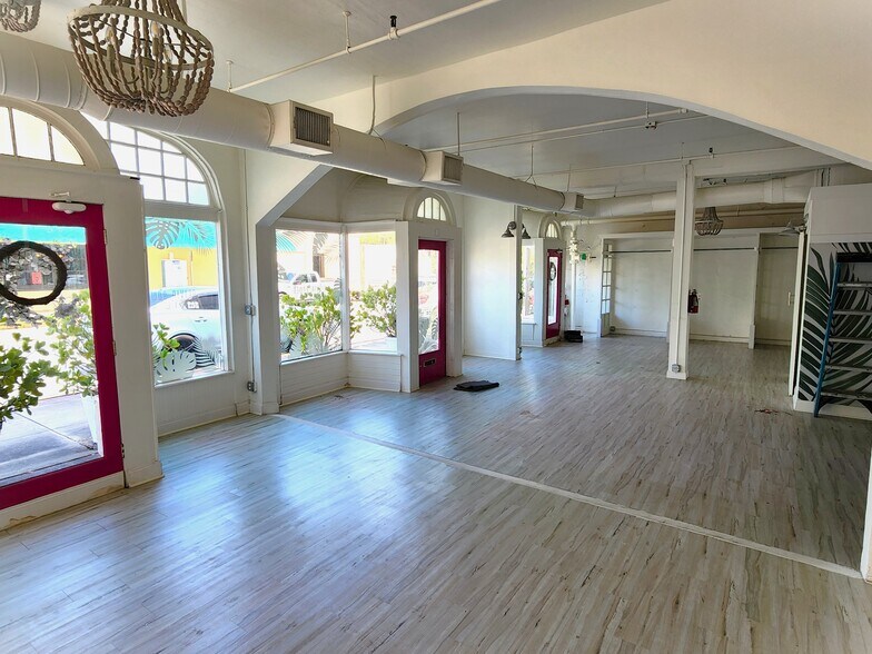 2018 Melbourne Ct, Melbourne, FL à vendre - Photo du bâtiment - Image 2 de 11