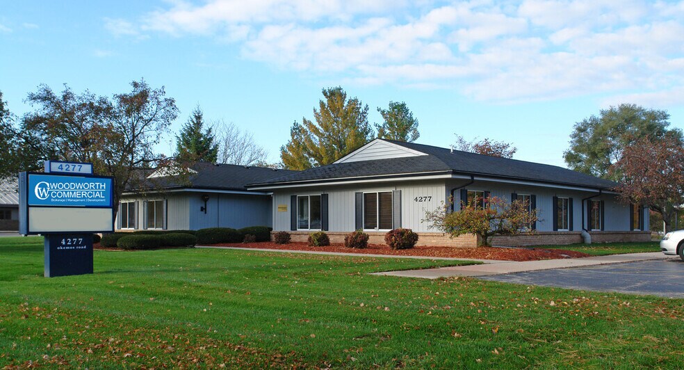 4277 Okemos Rd, Okemos, MI à louer - Photo du bâtiment - Image 1 de 10