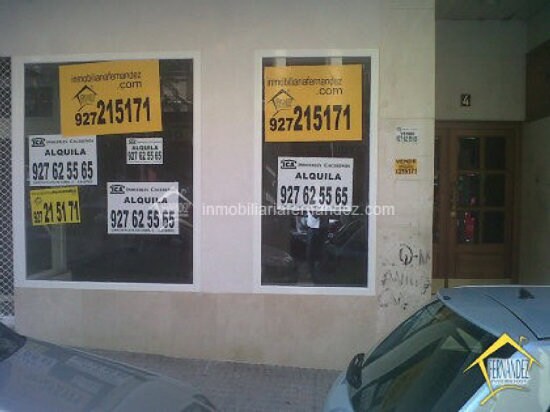 Retail in Cáceres, Cáceres for lease - Building Photo - Image 1 of 1