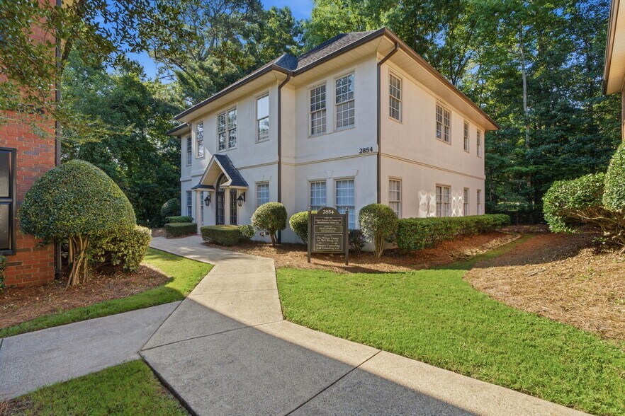 2854 Johnson Ferry Rd, Marietta, GA à vendre - Photo du bâtiment - Image 3 de 22