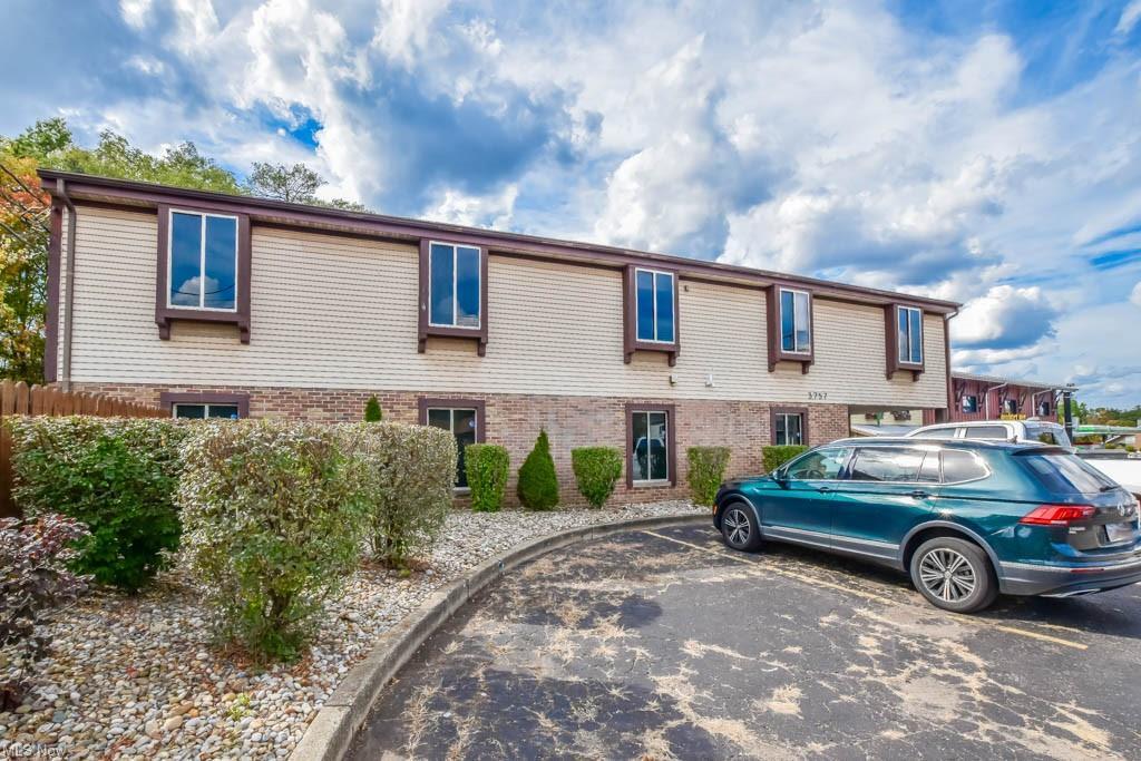 3757 Cleveland Ave NW, Canton, OH à louer Photo du bâtiment- Image 1 de 13