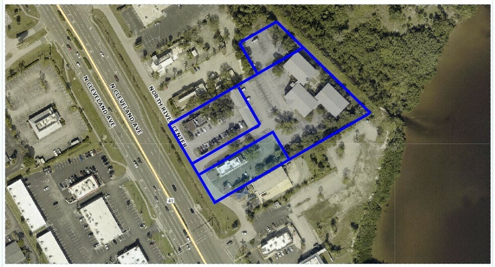 Riverside Square Redevelopment Portfolio portfolio of 4 properties for sale on LoopNet.ca - Aerial - Image 2 of 2