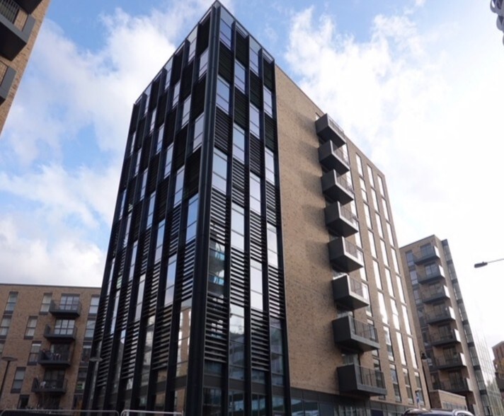Lyon Rd, Harrow à louer - Photo du bâtiment - Image 3 de 9