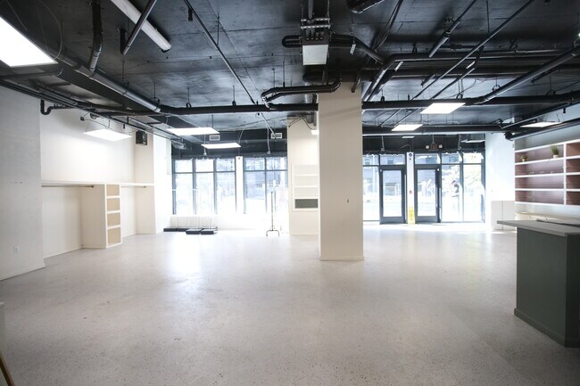 Plus de détails pour 320 Florida Ave NE, Washington, DC - Commerce de détail à louer