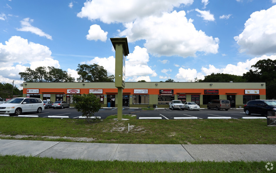 10509 N Nebraska Ave, Tampa, FL for lease - Building Photo - Image 2 of 4