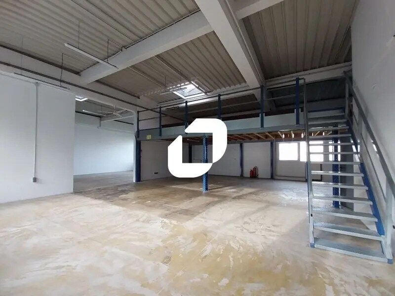 Flex in Trappes for lease Interior Photo- Image 1 of 6