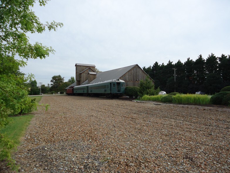 400 S Cross St, Chestertown, MD à louer - Photo du bâtiment - Image 3 de 5