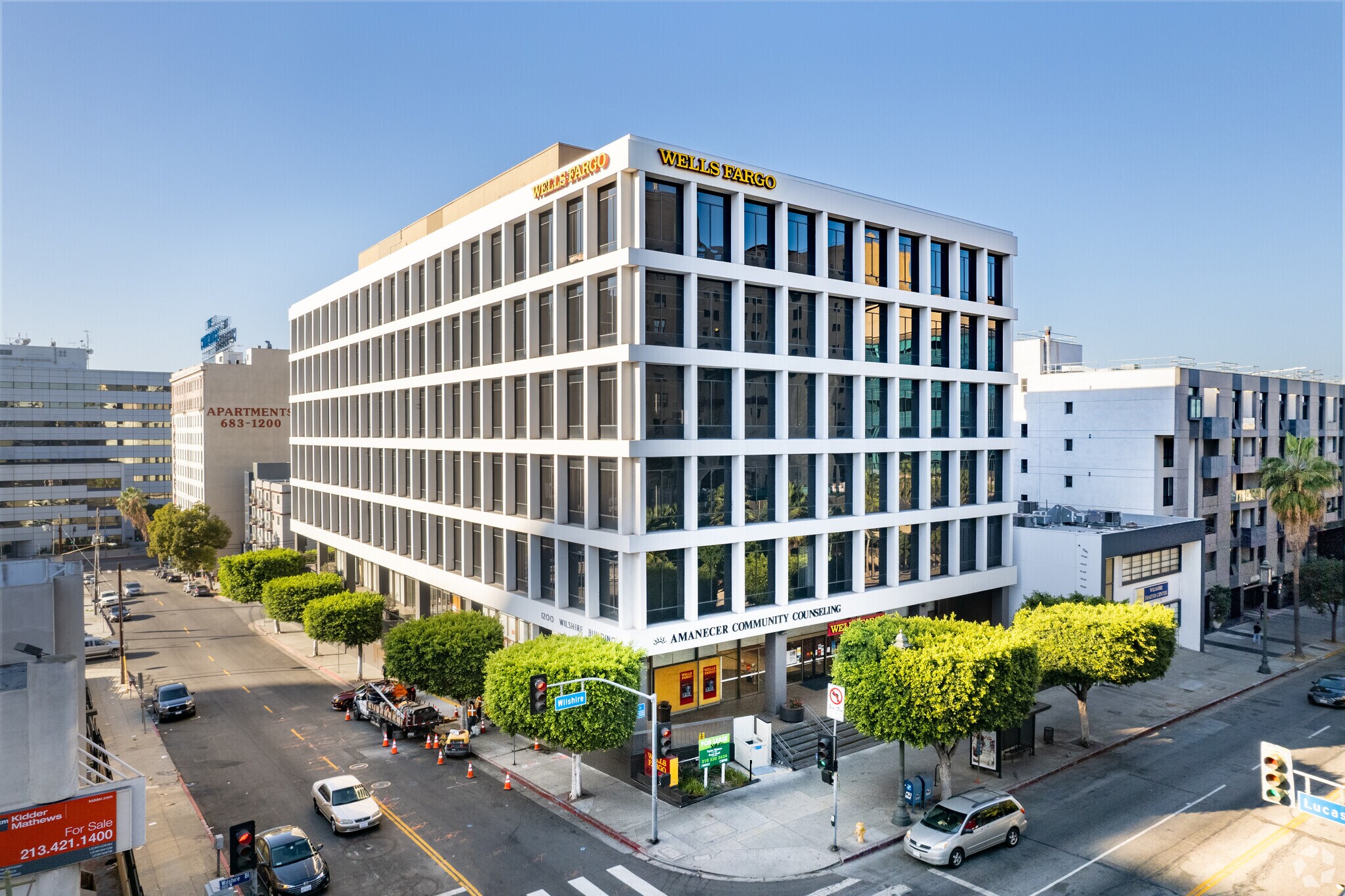 1200 Wilshire Blvd, Los Angeles, CA à louer Photo du bâtiment- Image 1 de 6