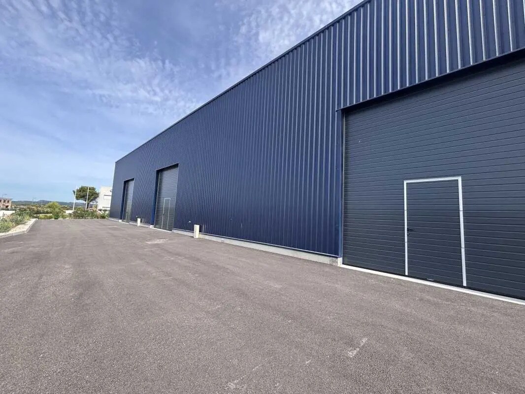 2 Rue René Dumont, Lambesc for lease Building Photo- Image 1 of 12