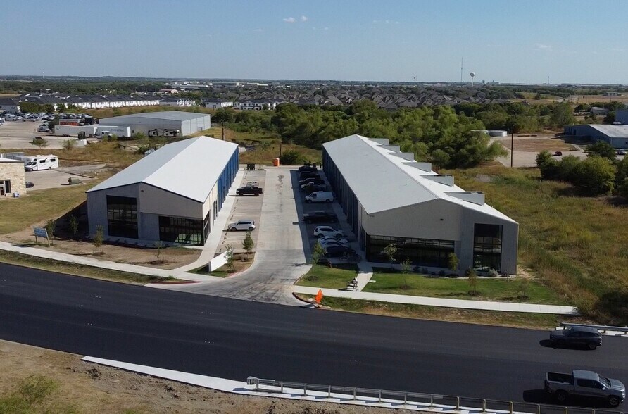 1705 Robert S Light Blvd, Buda, TX à louer - Photo du bâtiment - Image 2 de 13