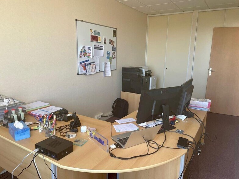 14 Rue Jean Giono, Dijon for lease - Interior Photo - Image 3 of 15