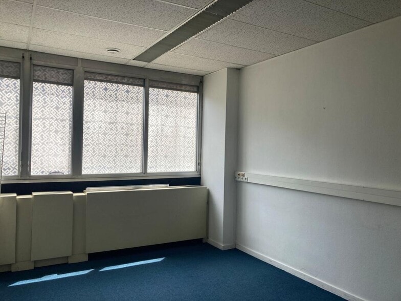 20 Boulevard Eugène Deruelle, Lyon for sale - Building Photo - Image 2 of 4