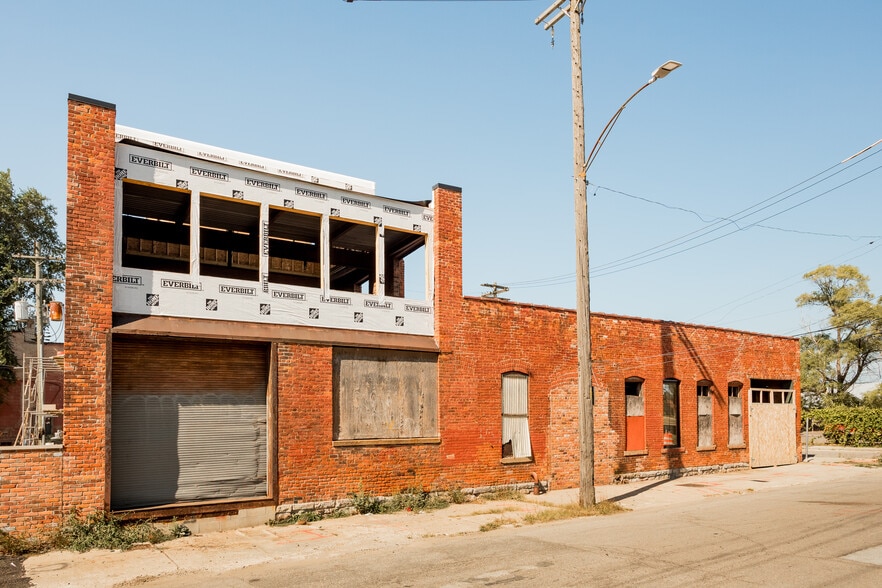 277 Dubois St, Detroit, MI for lease - Building Photo - Image 3 of 27