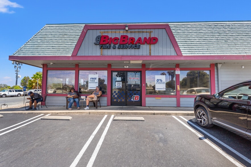 50 Bliss Ave, Pittsburg, CA for sale - Building Photo - Image 2 of 9