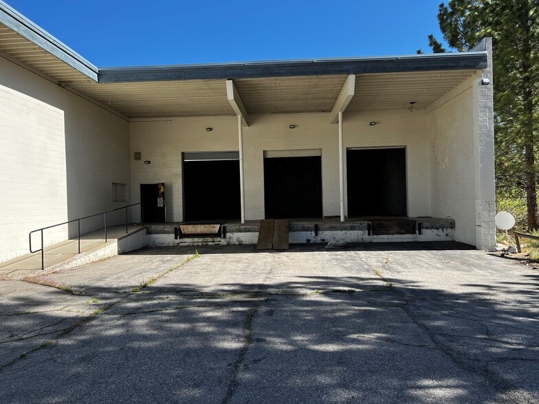 1031 Industrial Ave, South Lake Tahoe, CA à louer - Photo du bâtiment - Image 3 de 5