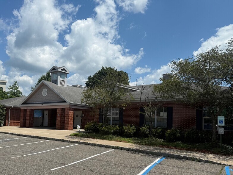 4 Royal Rd, Flemington, NJ à vendre - Photo du bâtiment - Image 3 de 3