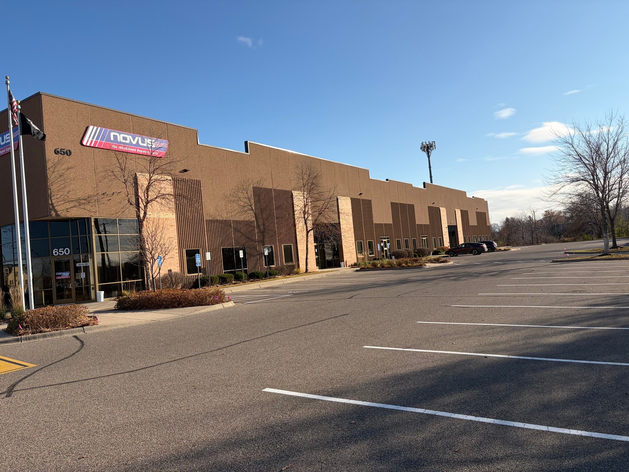 650 Pelham Blvd, Saint Paul, MN for lease Building Photo- Image 1 of 5