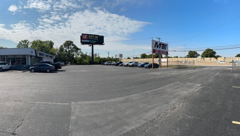 16725 Van Dam Rd, South Holland, IL à vendre - Photo du bâtiment - Image 2 de 9