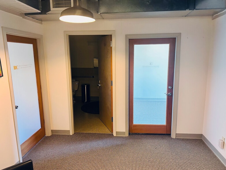 7721 SE 13th Ave, Portland, OR for lease - Interior Photo - Image 2 of 22