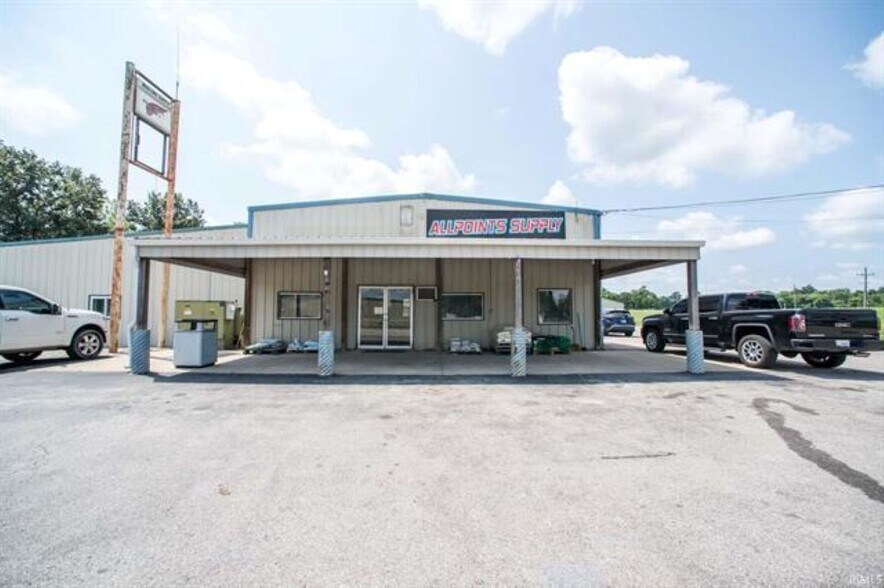 7362 Russell Dr, Bicknell, IN à vendre - Photo du bâtiment - Image 1 de 33