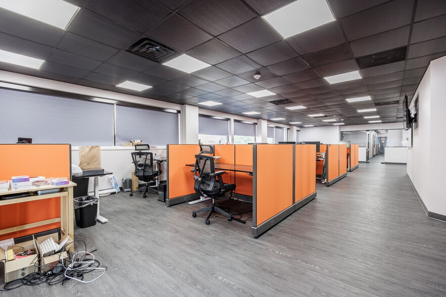 550 E Main St, Rochester, NY for lease - Building Photo - Image 3 of 15